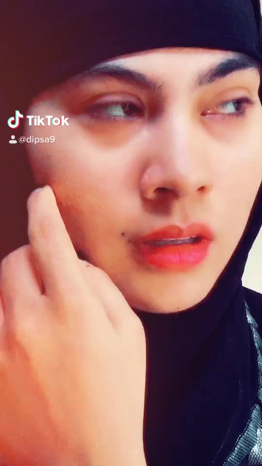 @dipsakapoor
