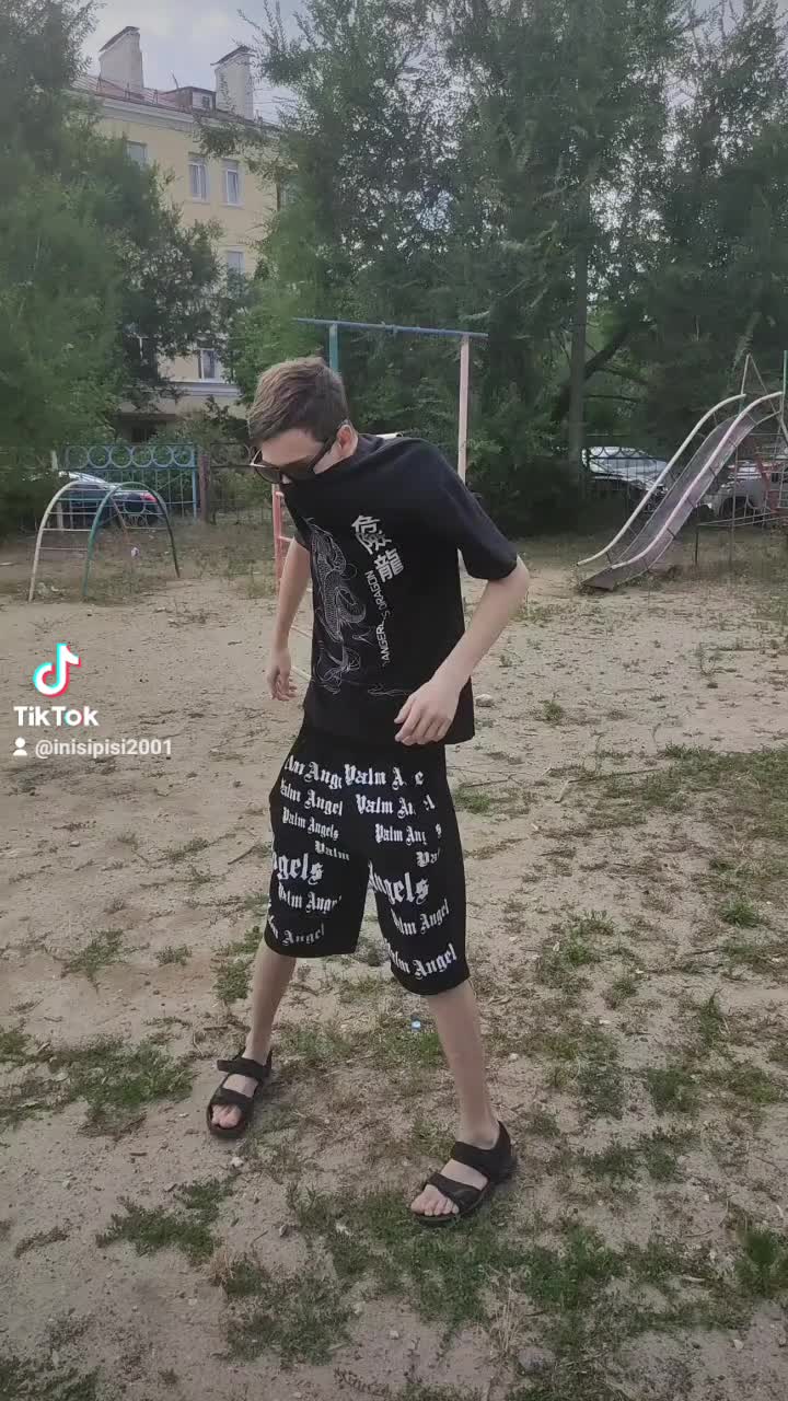 @ivenisaks__228_2001