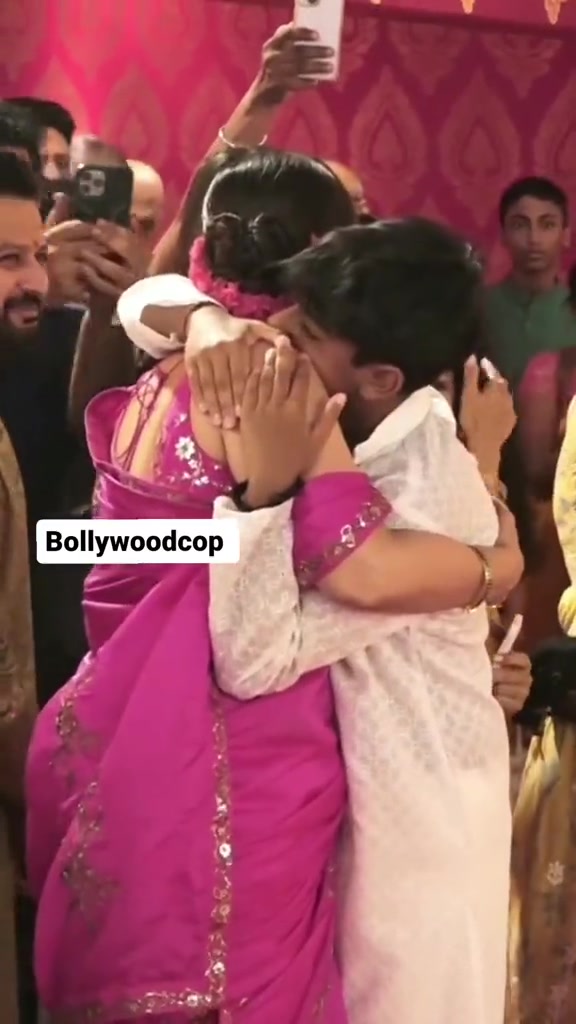 @KAJOL DEVGAN