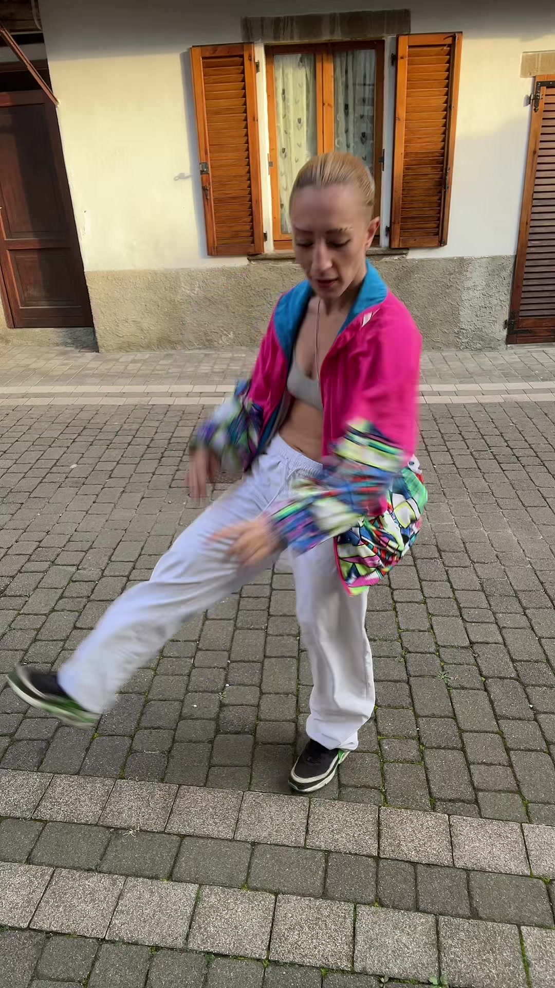 @BLONDIECORE