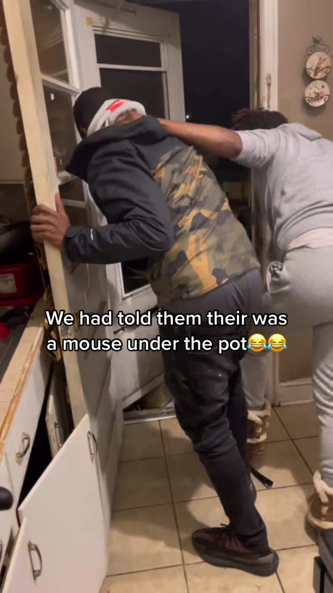 @FREEEEJ