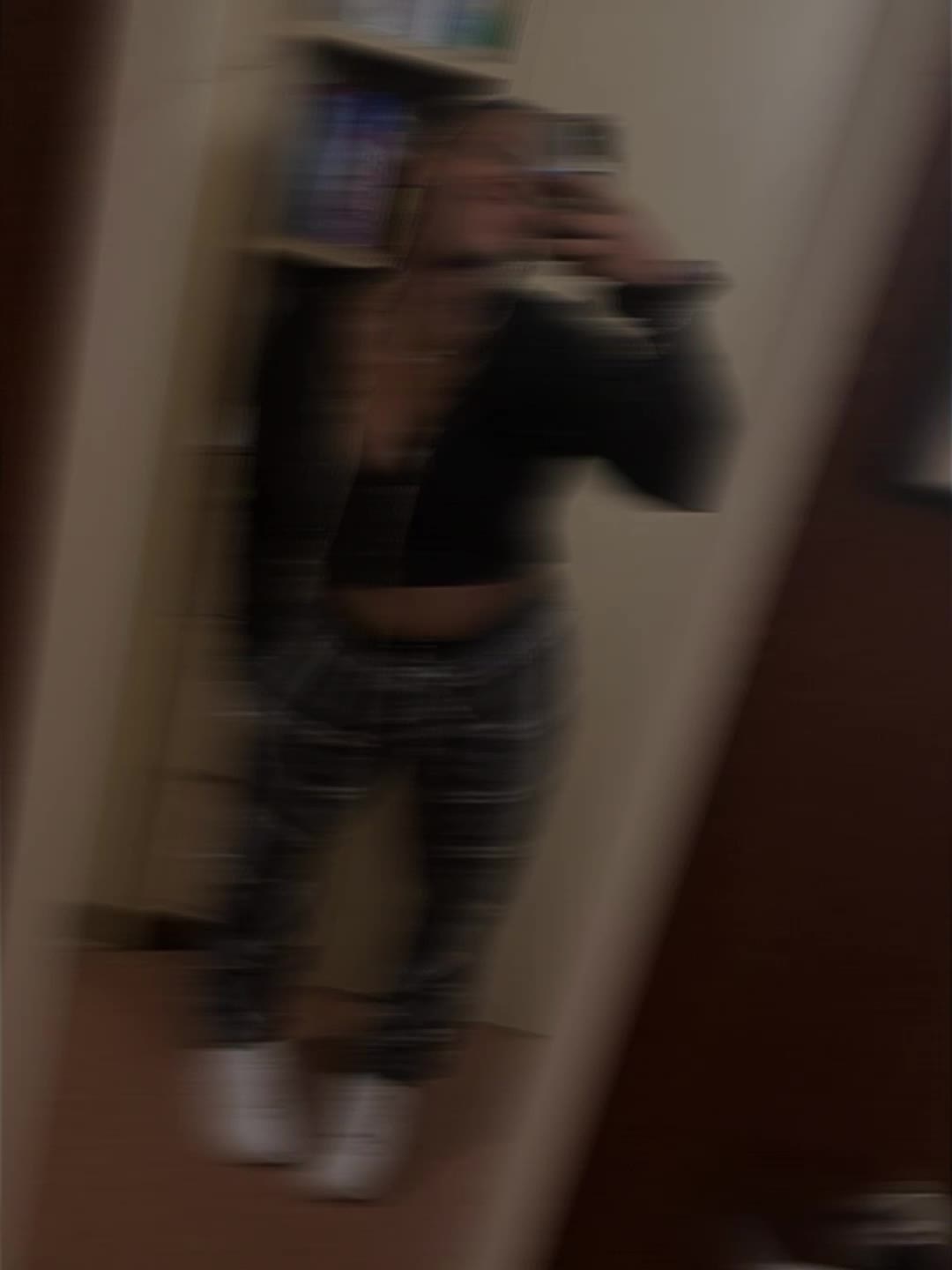 @laraeejacksonn