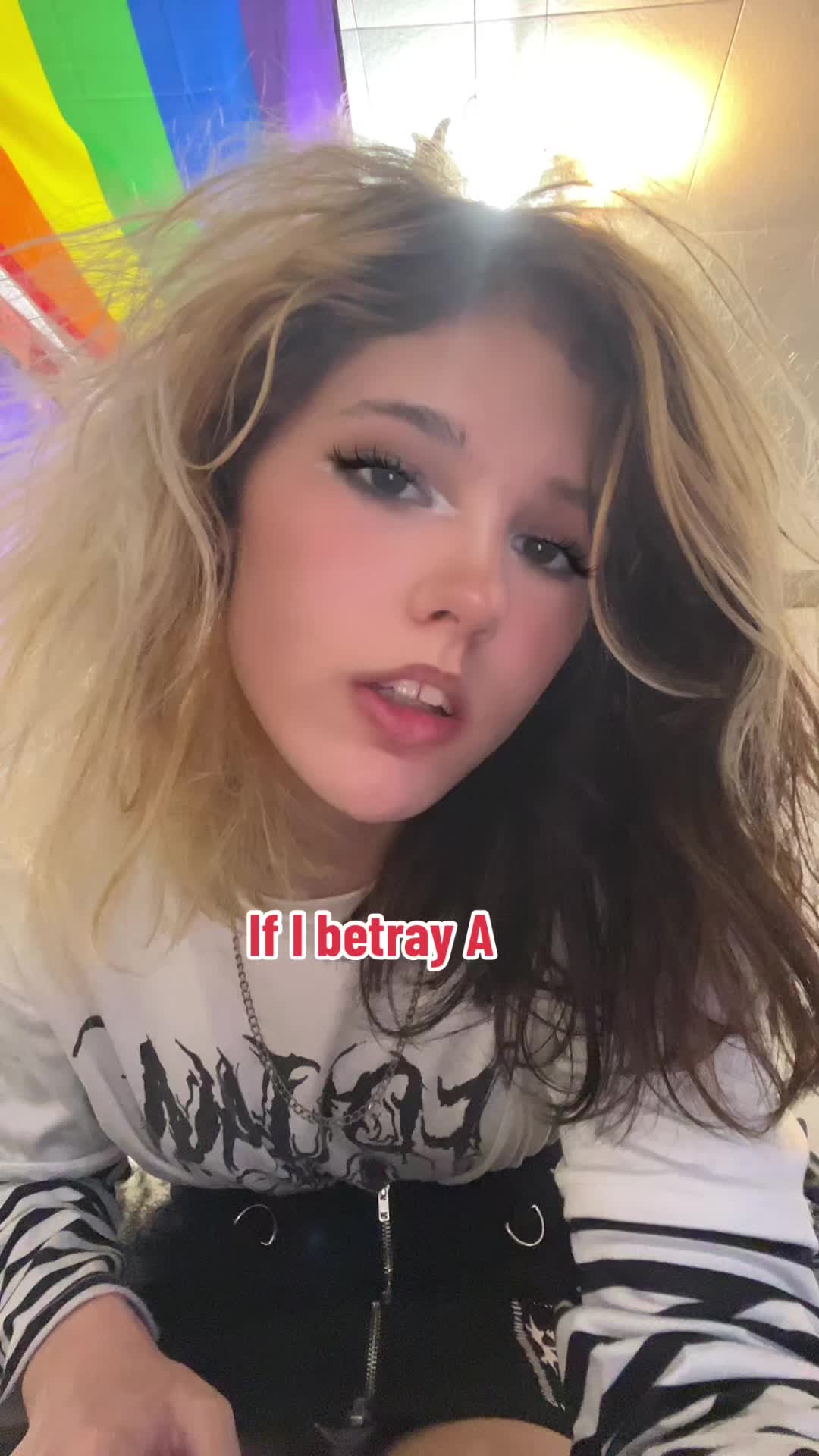 @🤡_Peek_A_Boo_🤡