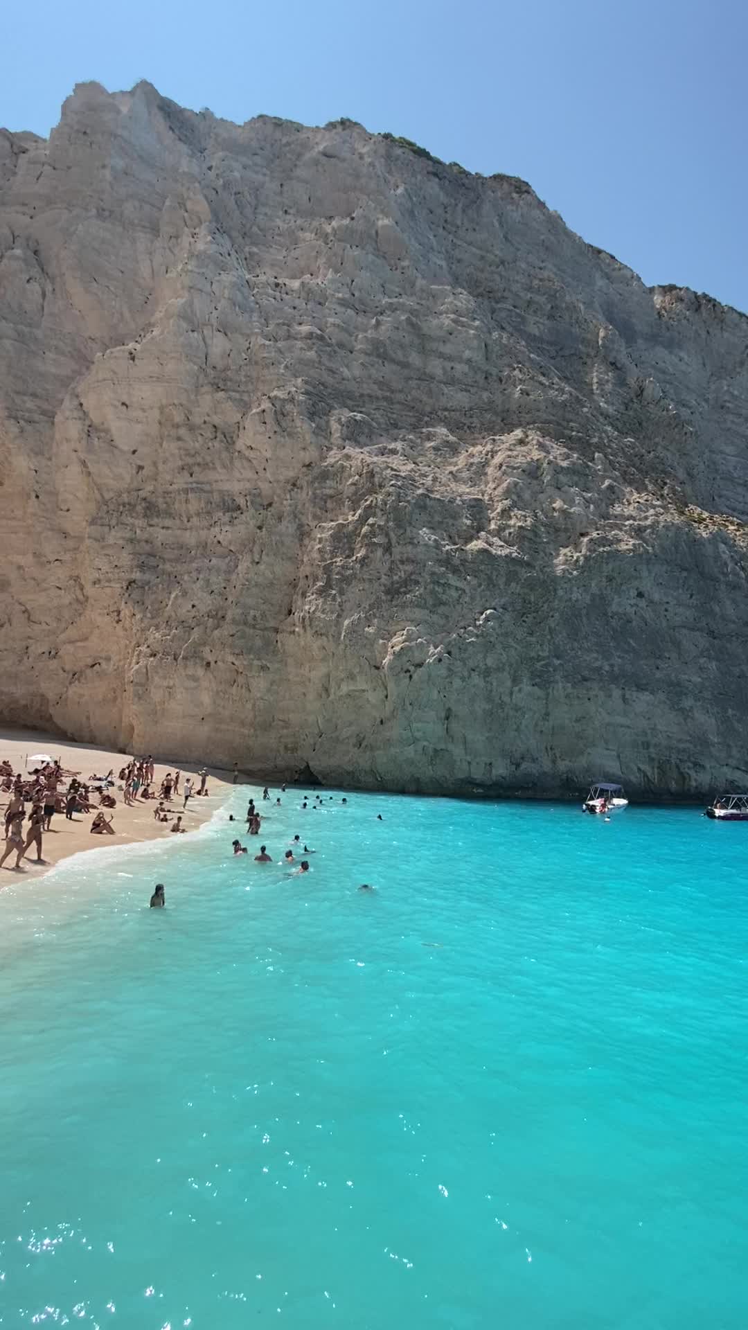 @verolovestravel