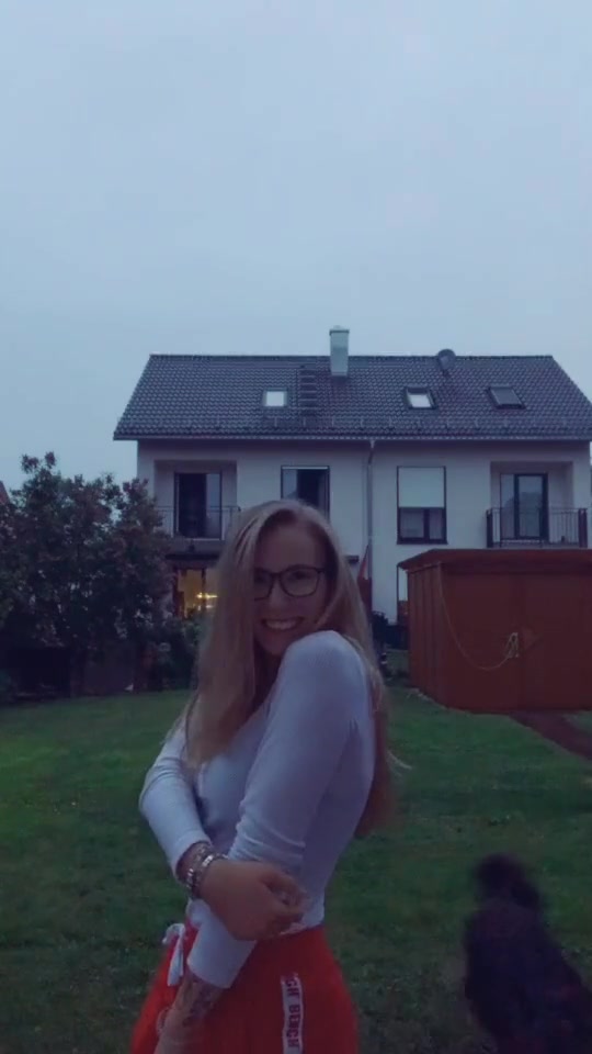 @Julia 💫