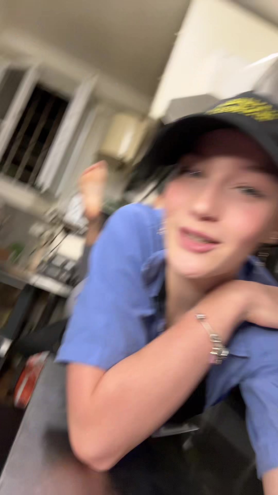 @Kellyyy