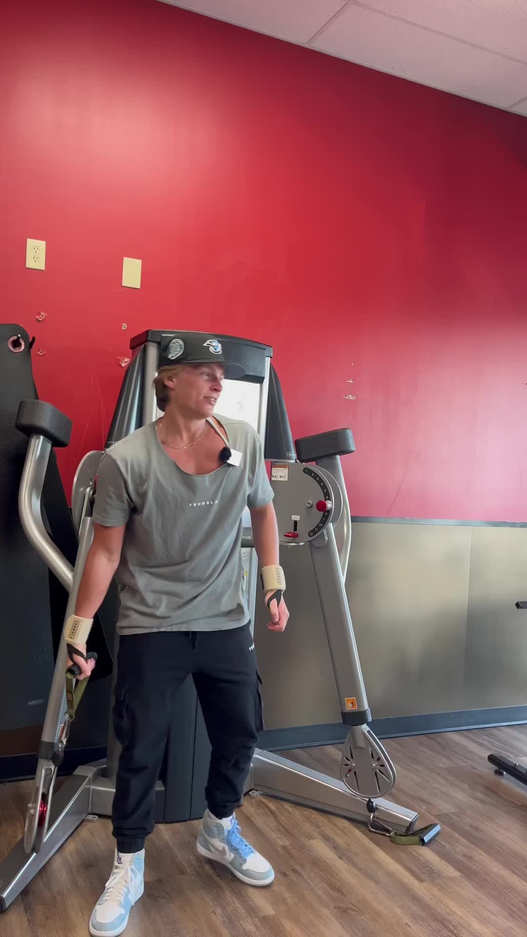 @jackedtholen
