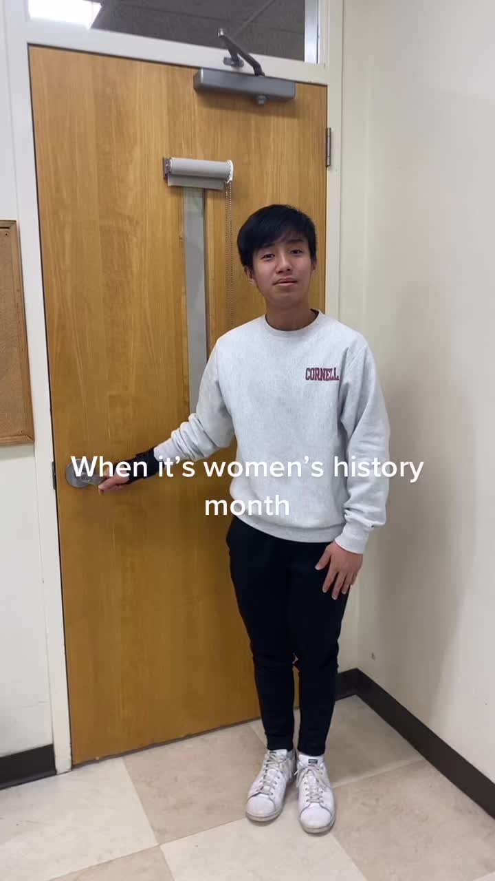 @chloe
