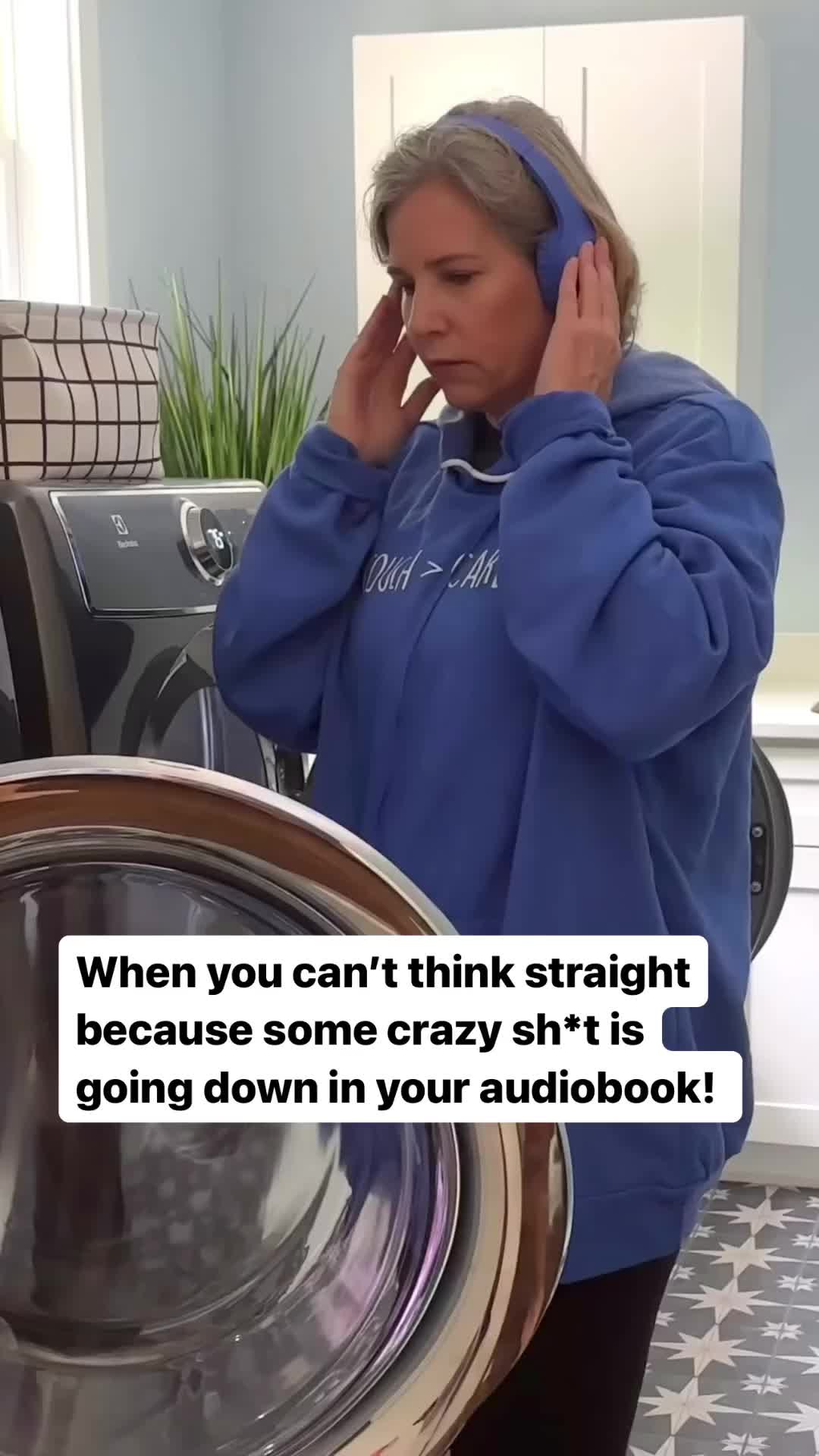 @Giant Hoodies