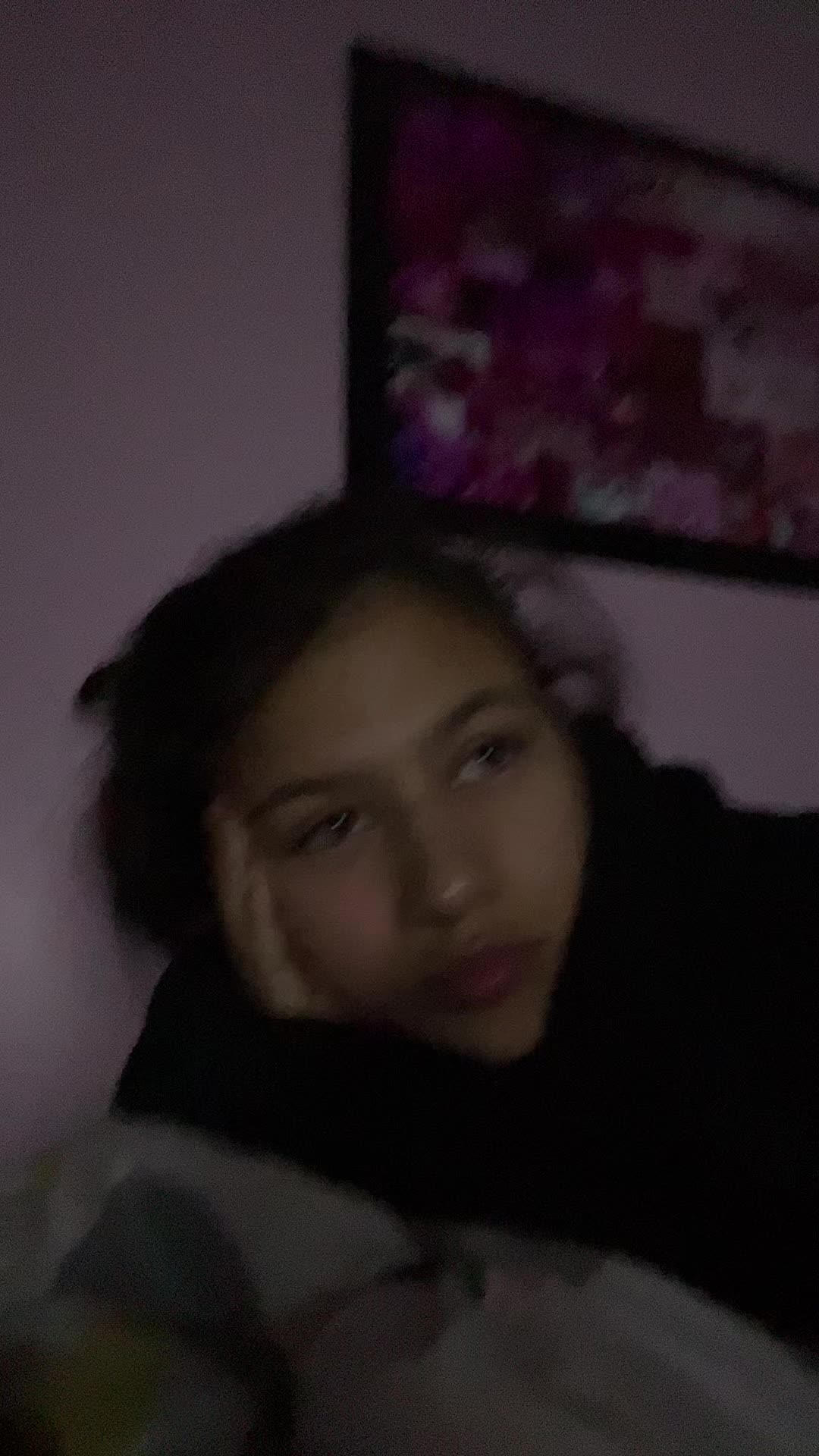 @hollyhennesseystwin