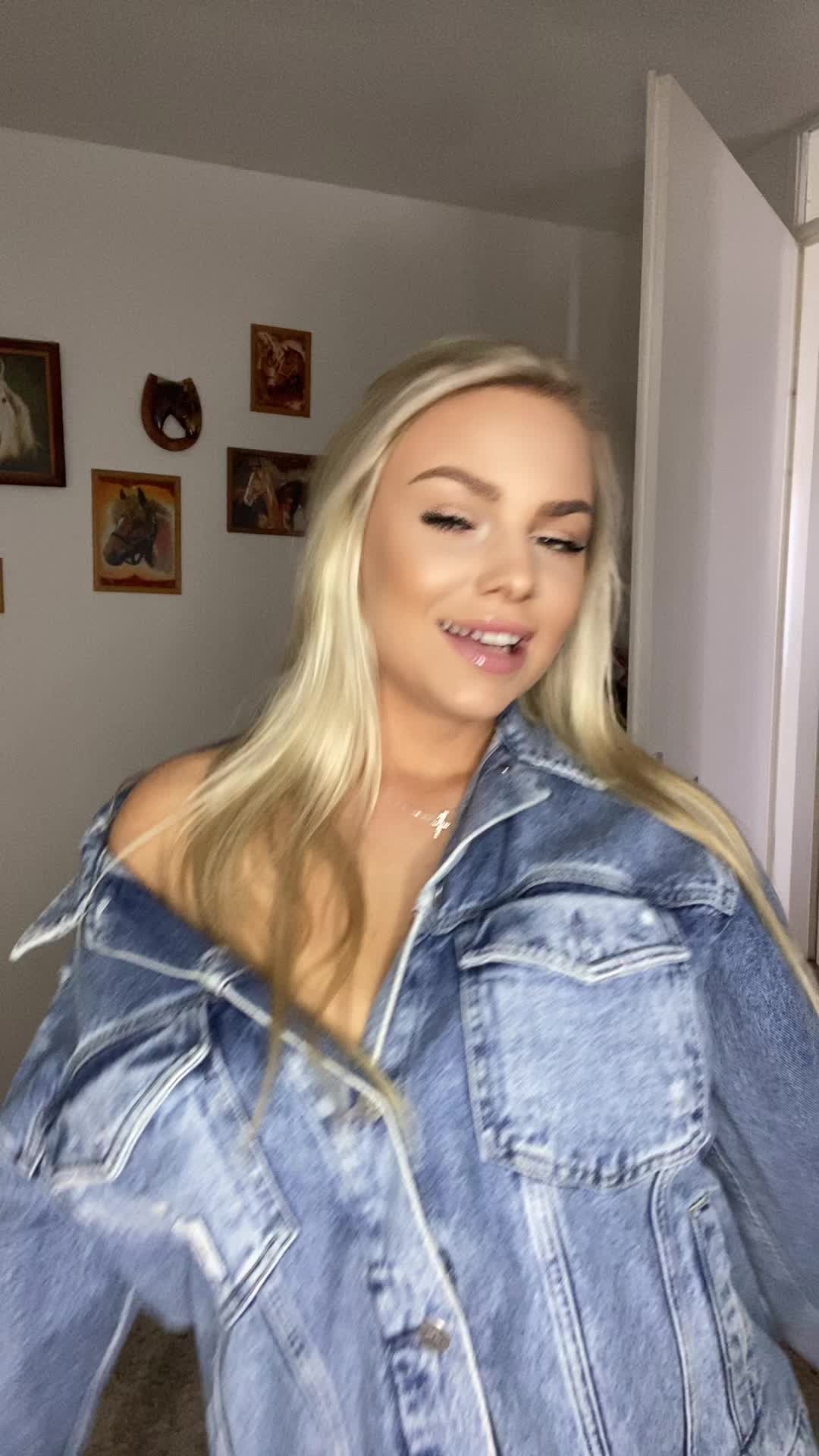 @Andzelaaa