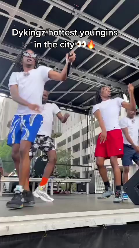 @D.y.k