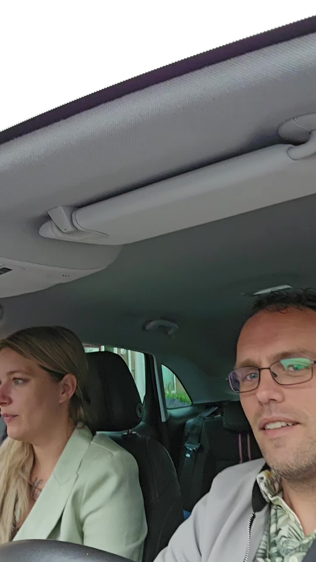 @CrazyCoupleVibes