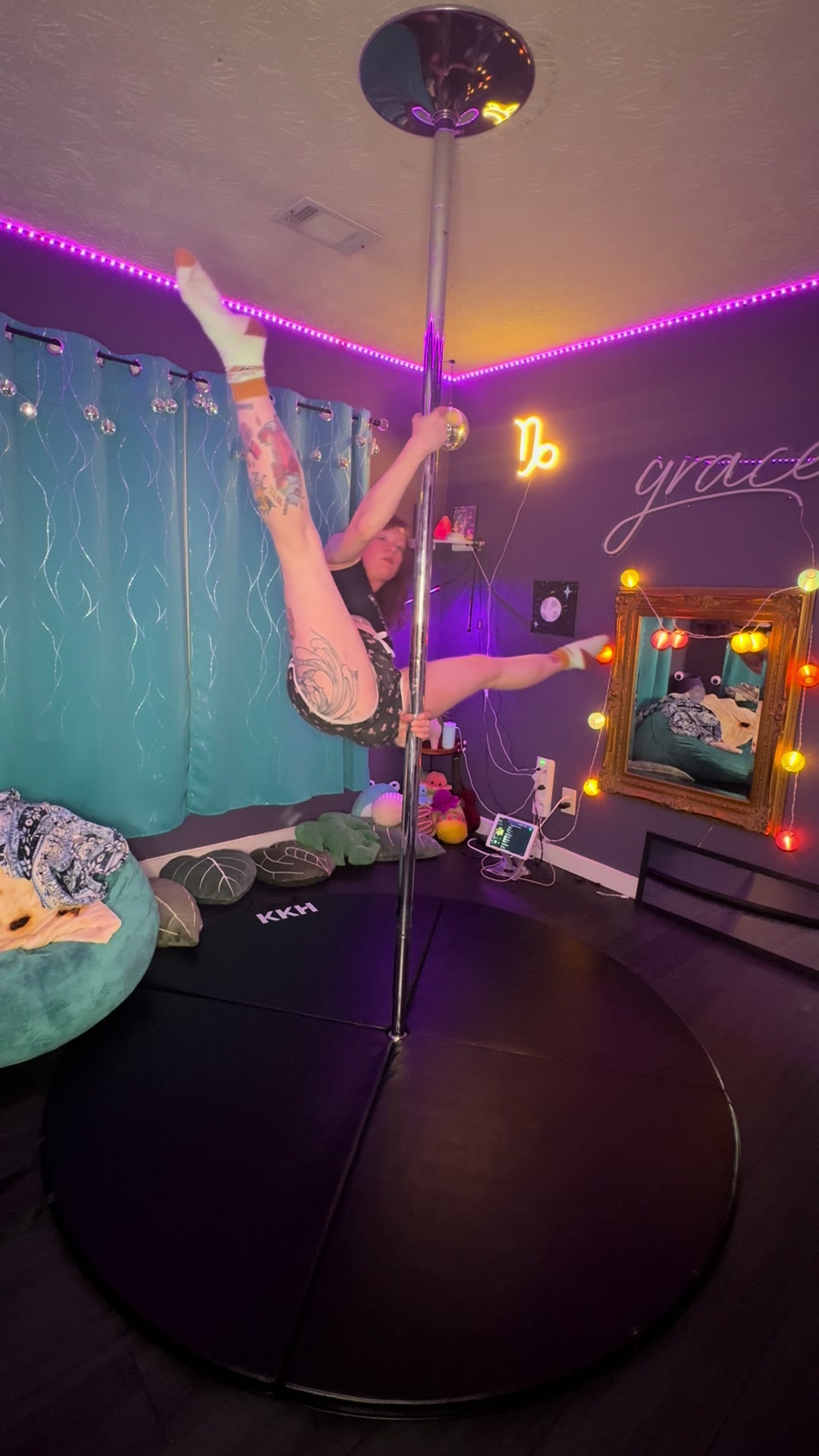 @Emma Celeste