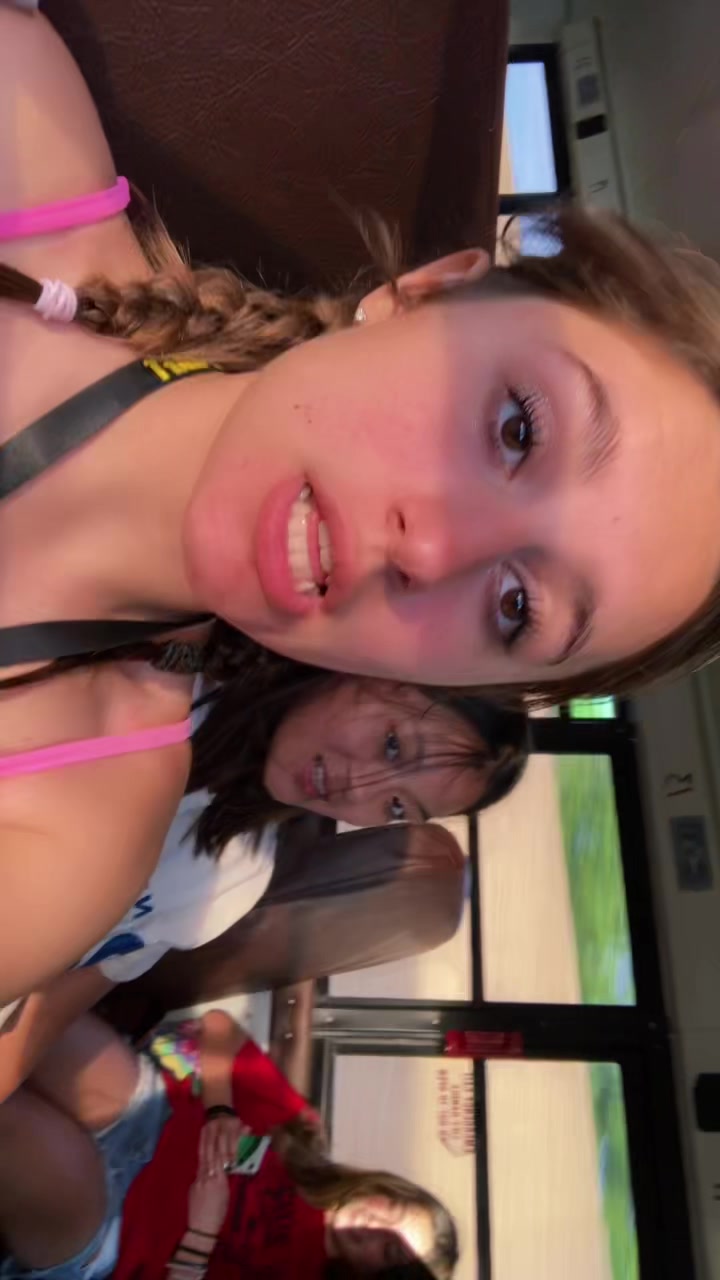 @Arianna Ballard