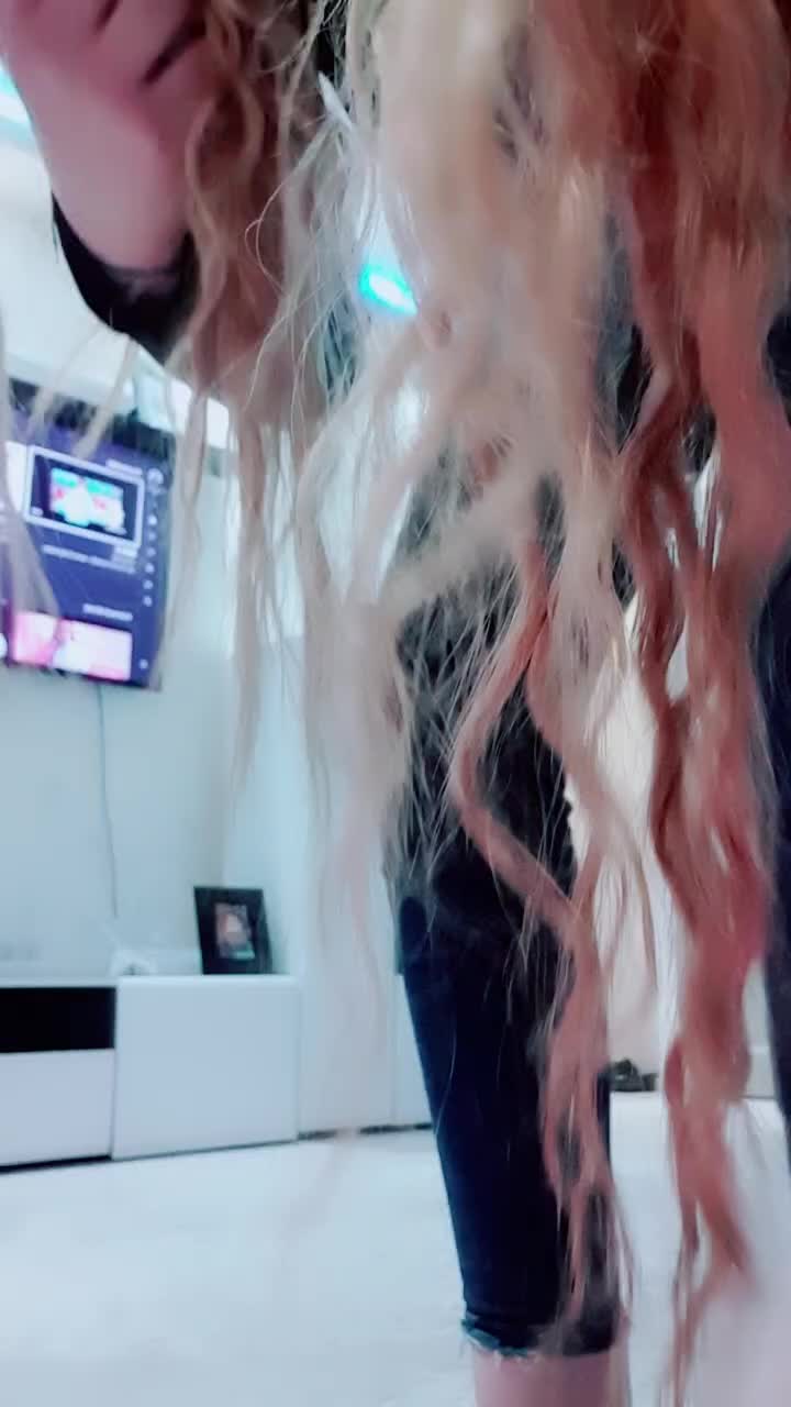 @Selena Elena
