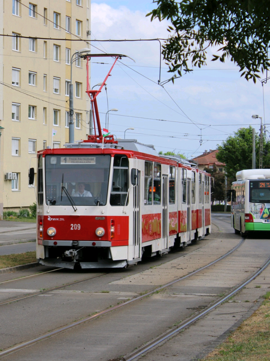 @Dominik 🚂🚃🚌