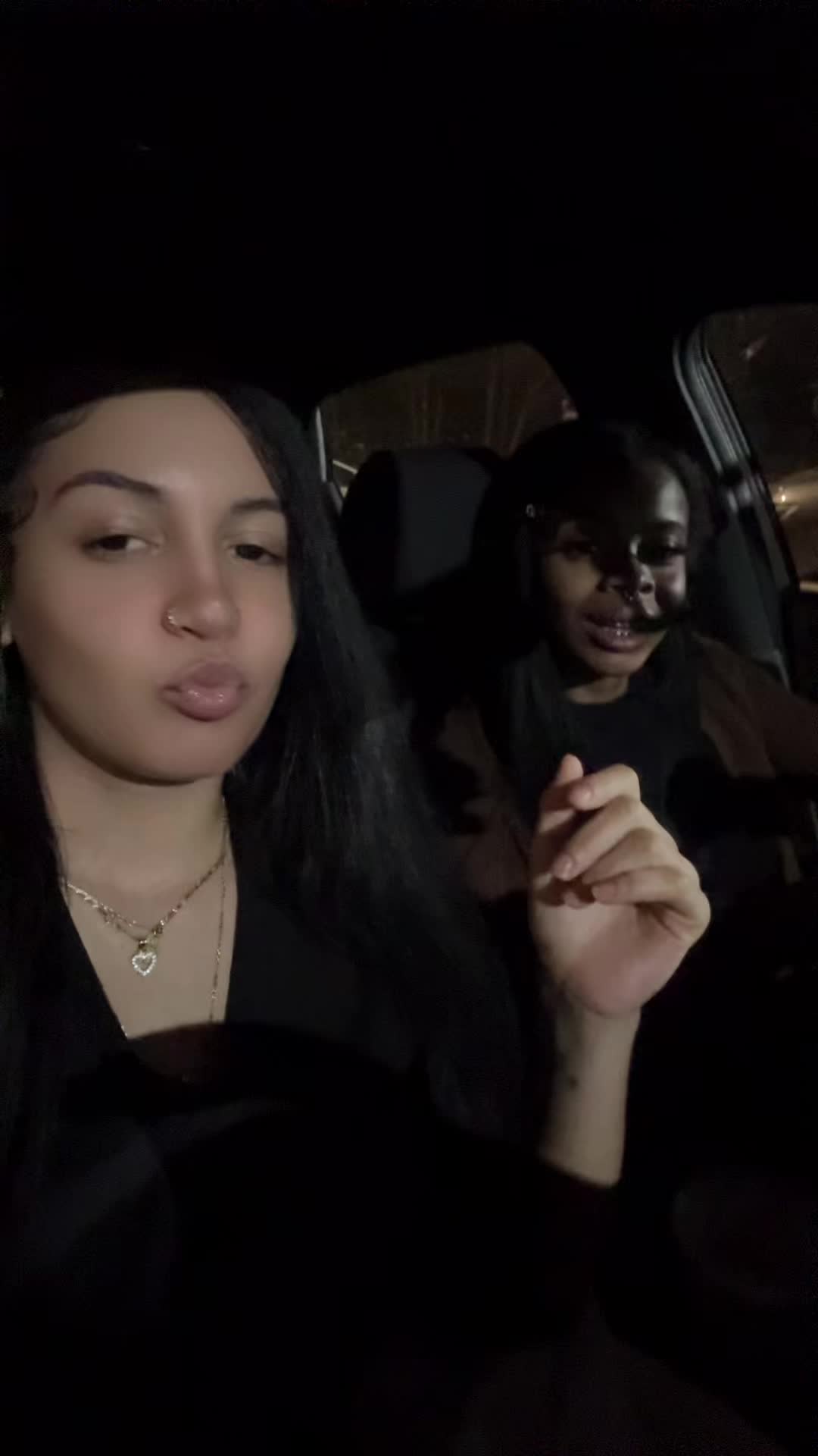 @Leahroseeee
