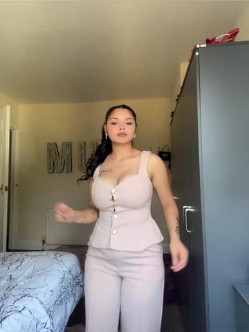 @🎀 Aneska Aisha 🎀