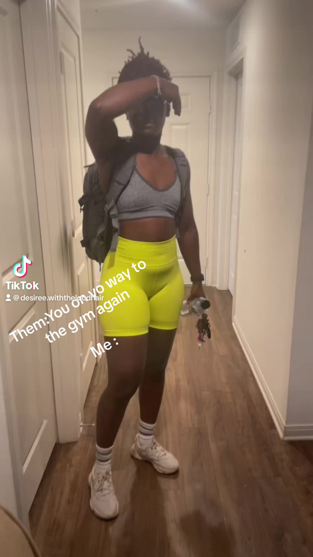 @Desiree_withthelocdhair