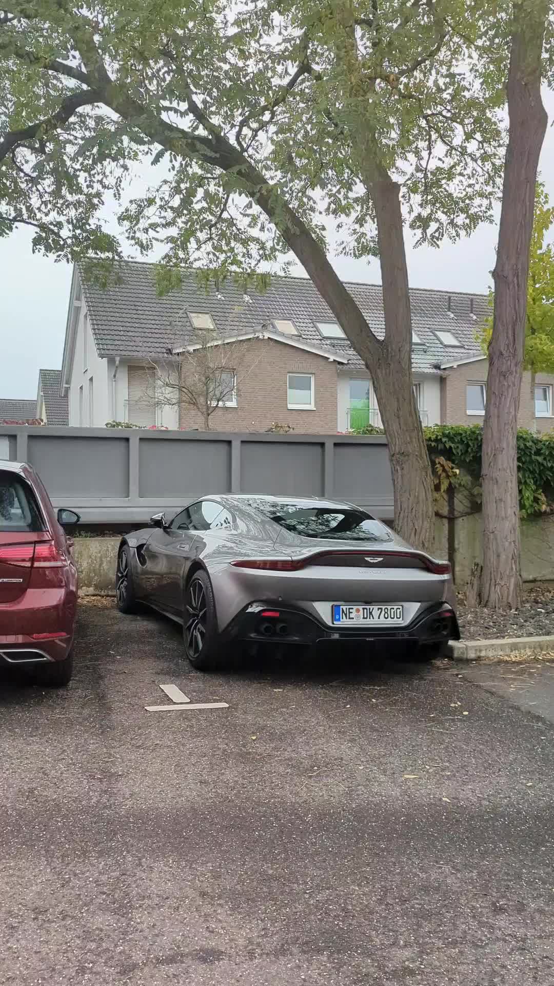 @m.
