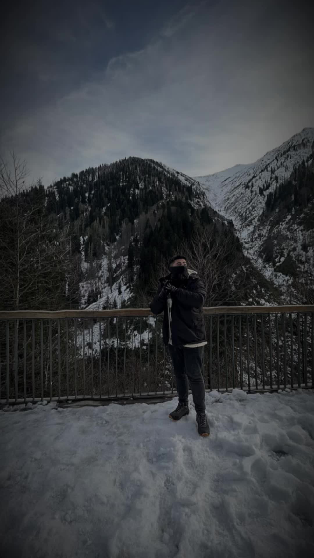 @B&uuml;nyamin Ay