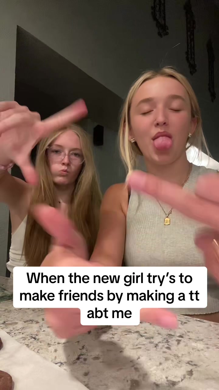 @𝒢𝒾𝒶𝓃𝓃𝒶