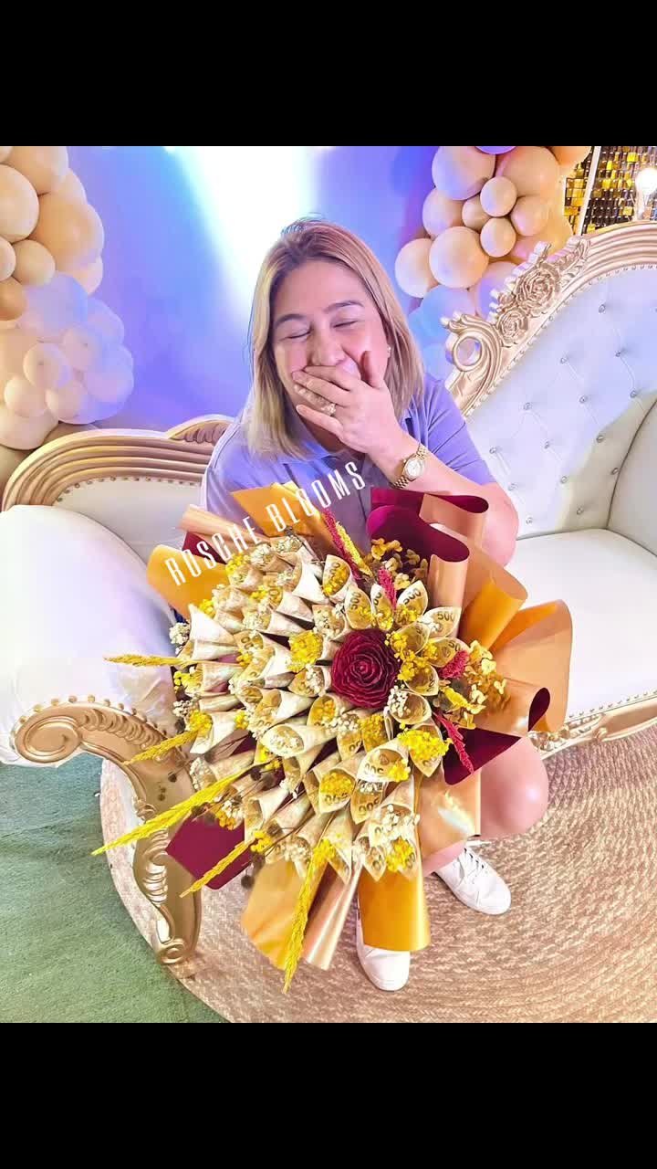 @ROSCHE BLOOMS
