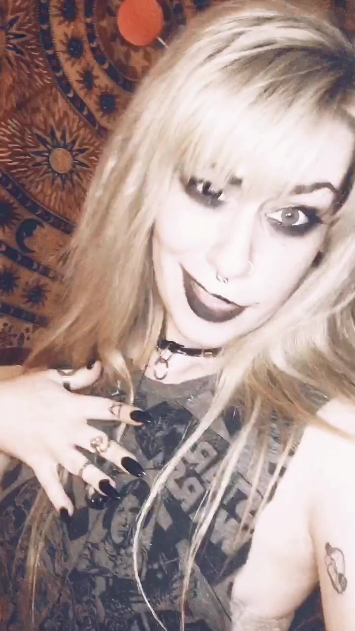 @DarlingQuincie