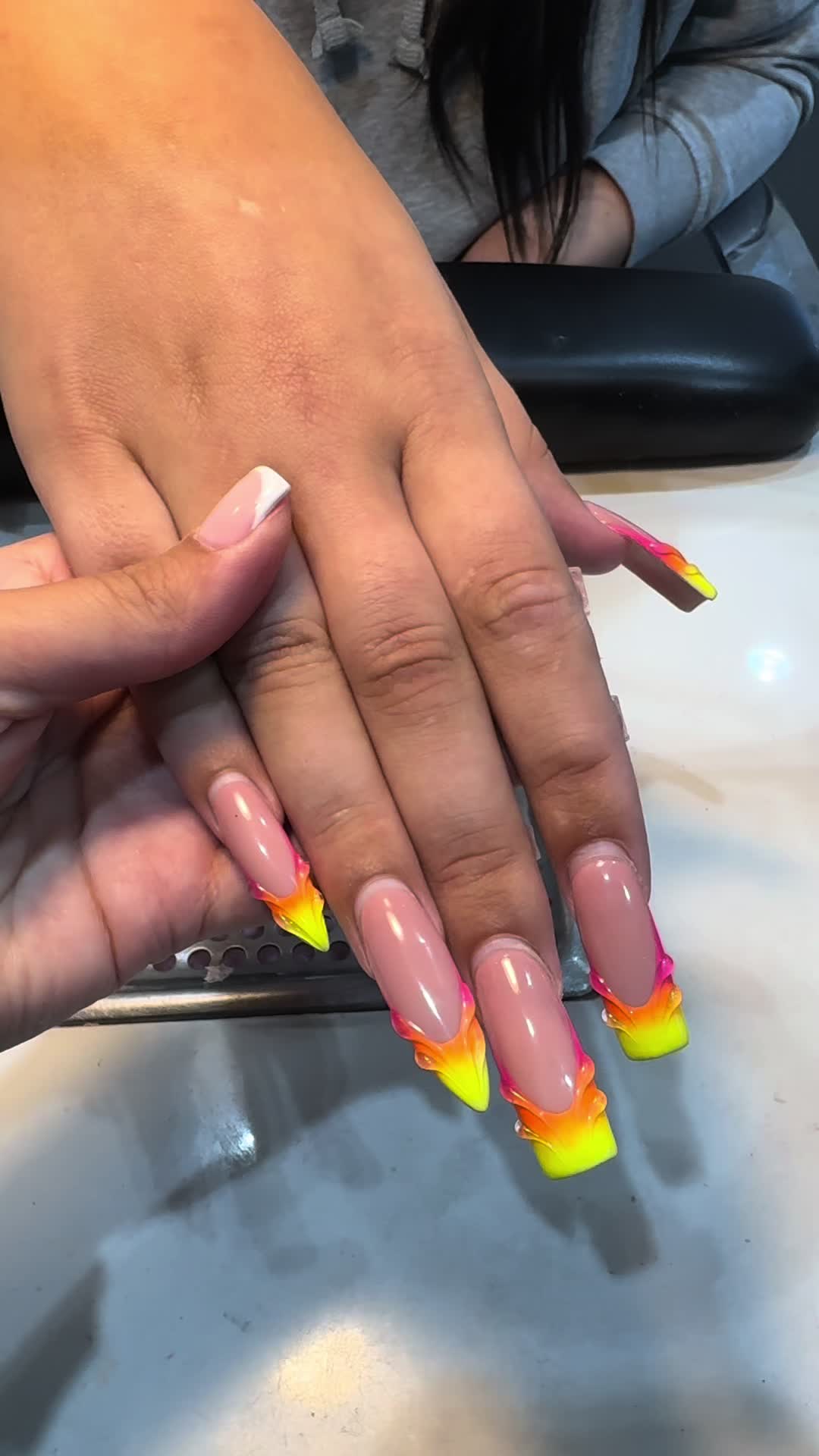 @SUGA.NAILS.BEAUTY