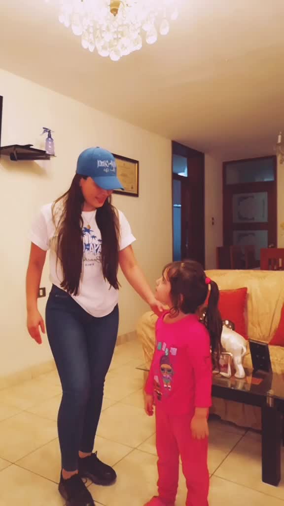 @Zely Vásquez🔥