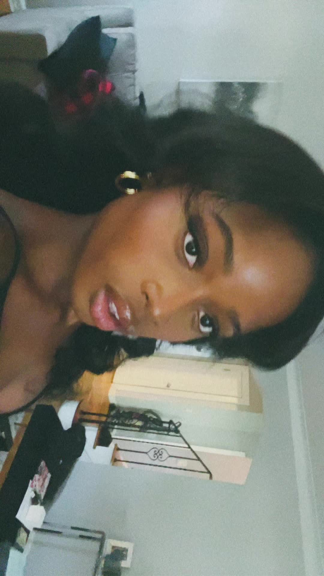 @Charlize Felix