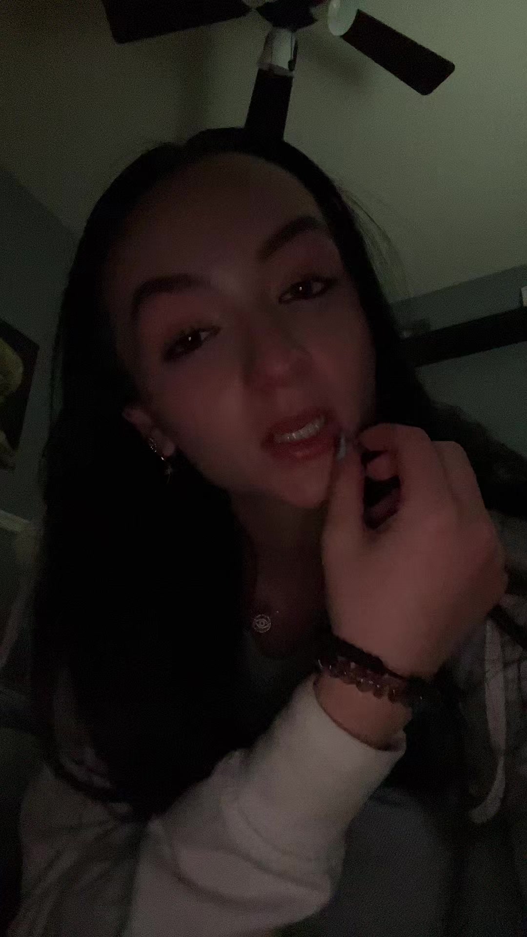 @🖤