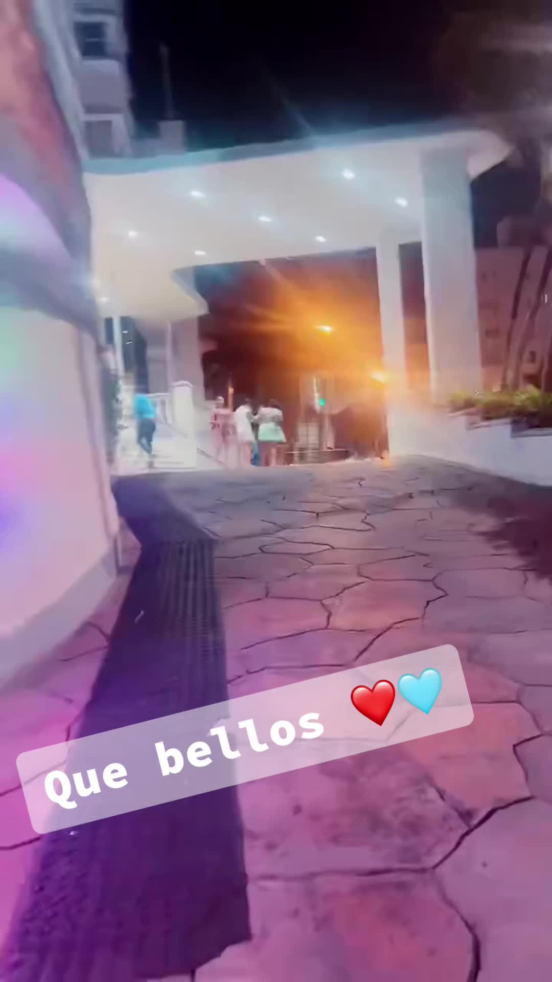 @ANA 🧿 RUIZ 🪐🐝 🙌📿🇺🇸