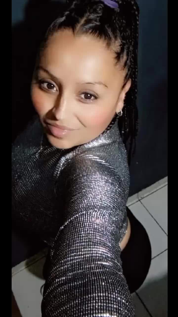 @Elizabeth Barajas49