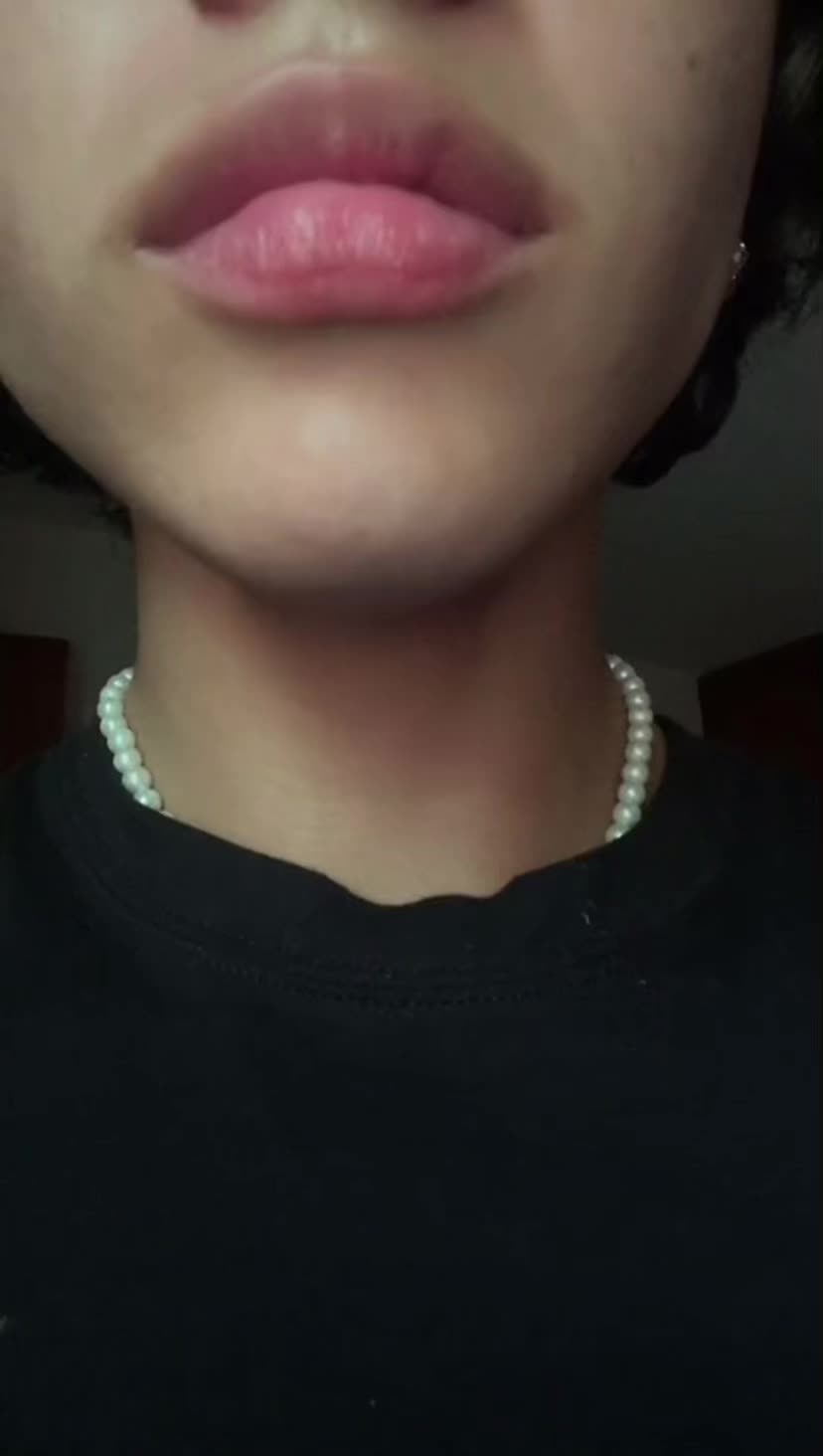 @😼