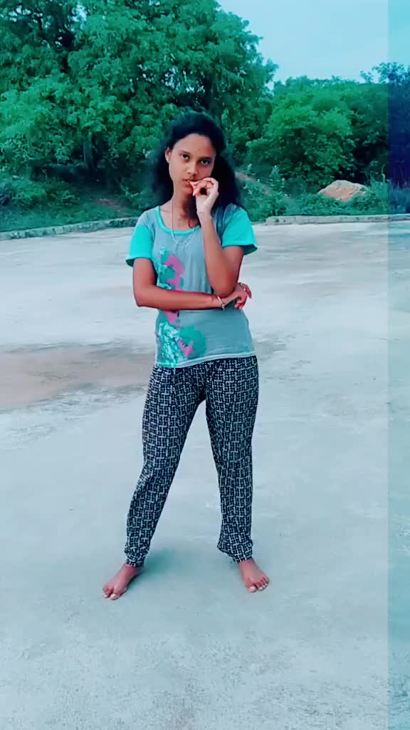 @💕Niveditha👒