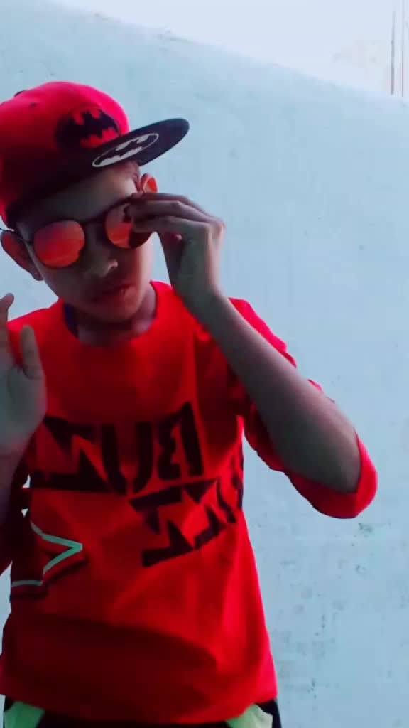 @handsome munda VÝØM