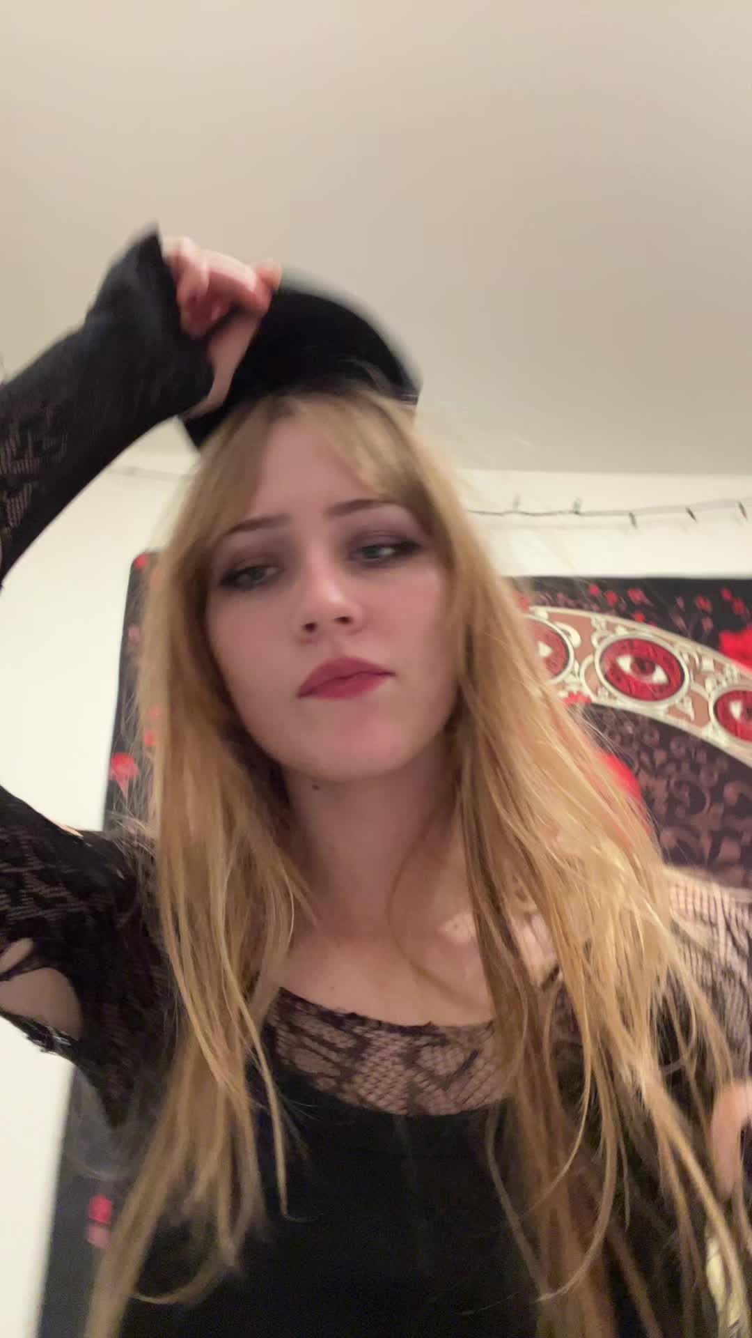 @stella