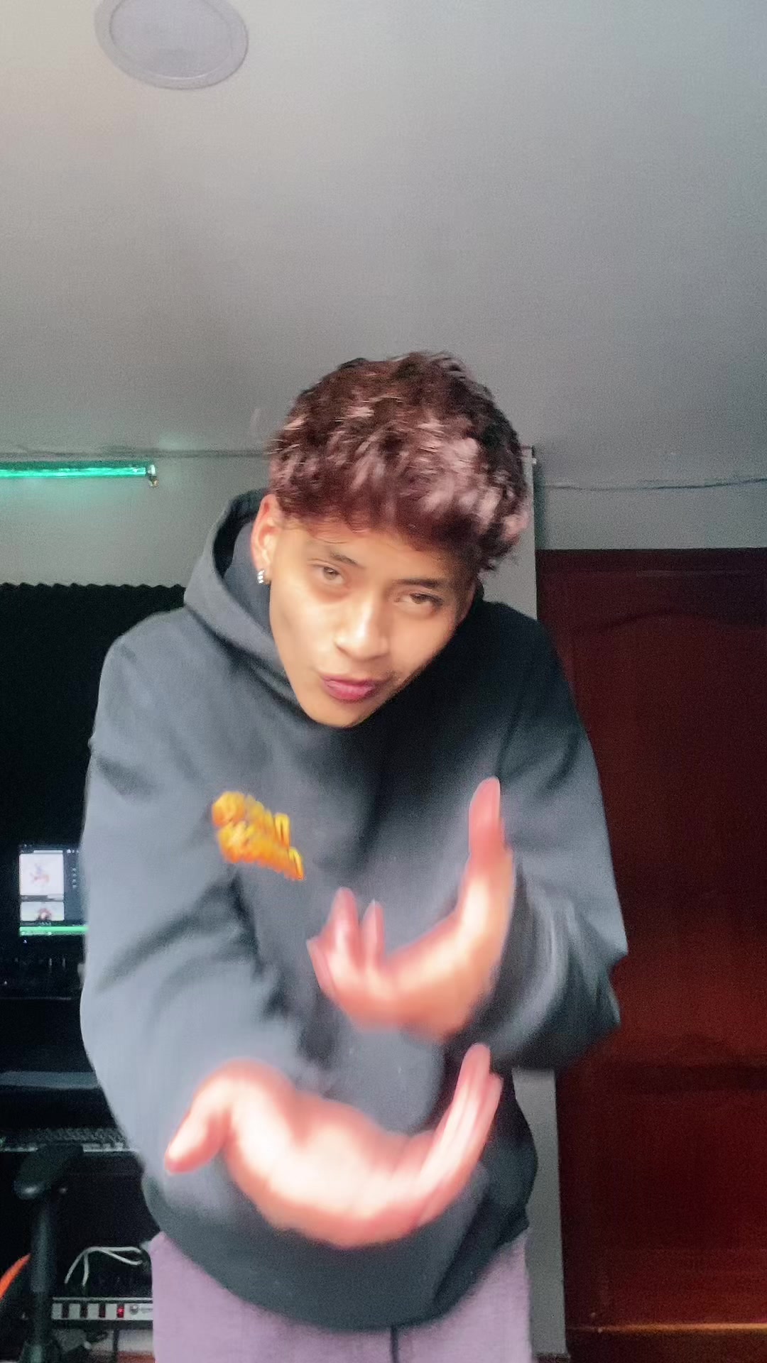 @Aᙠ ♾