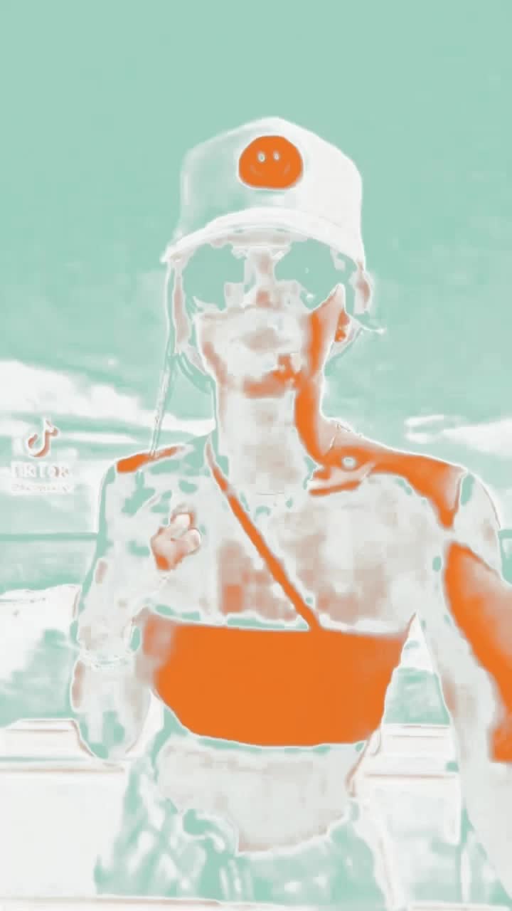 @— ƒℓοяα —