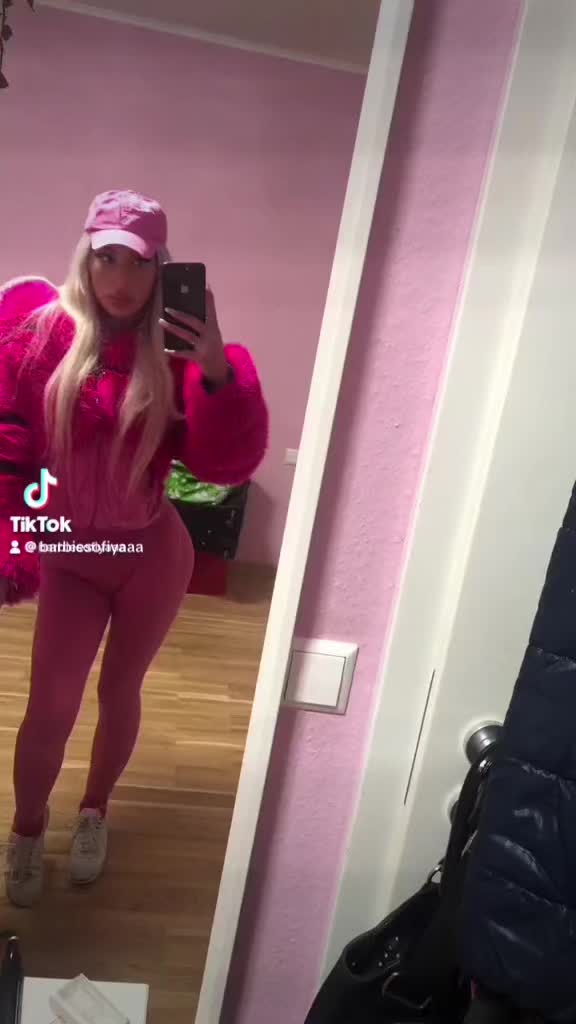 @Sofiya Barbie