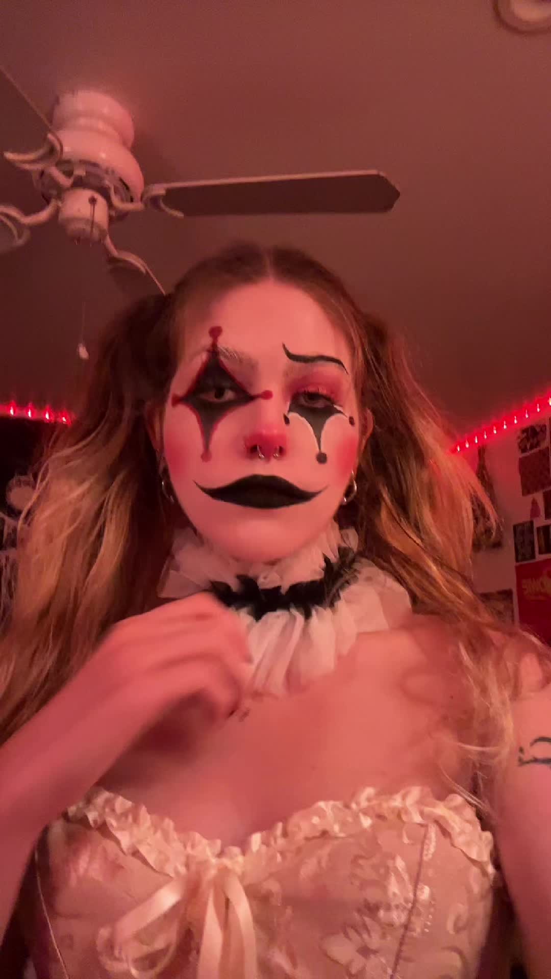 @:3
