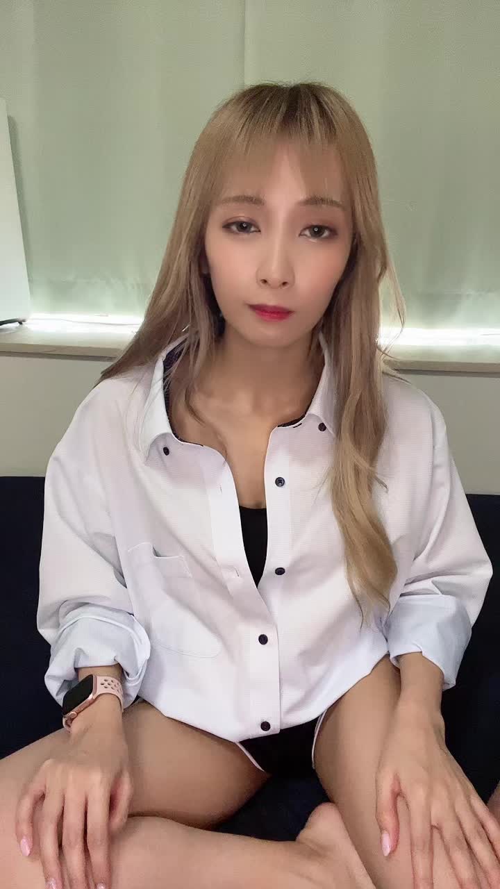 @逢見リカ