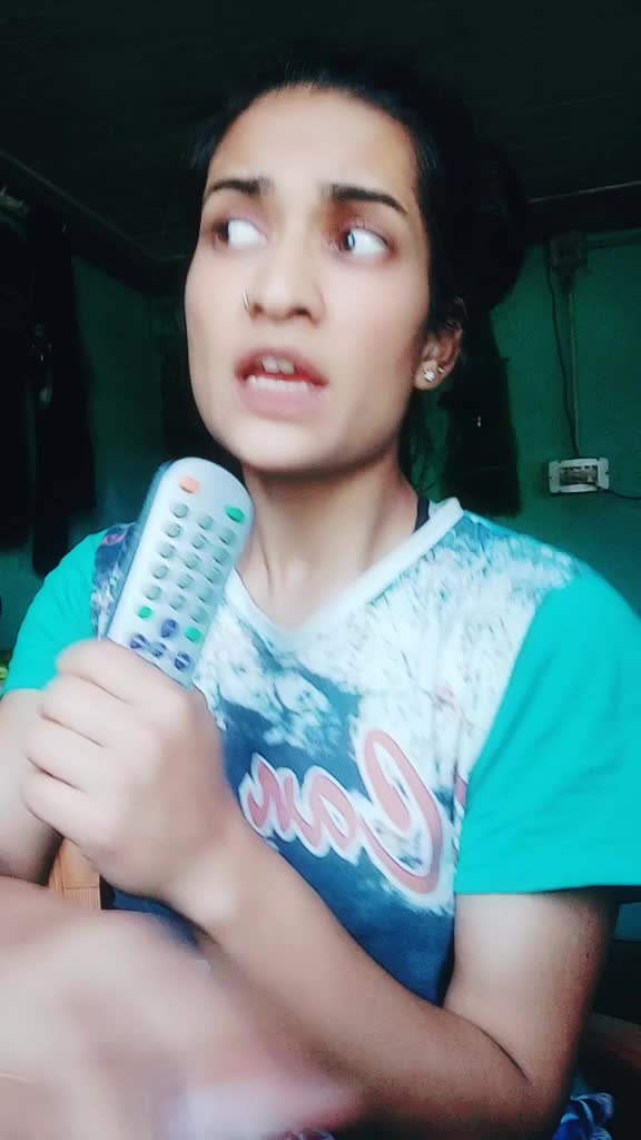 @नैना ❤️