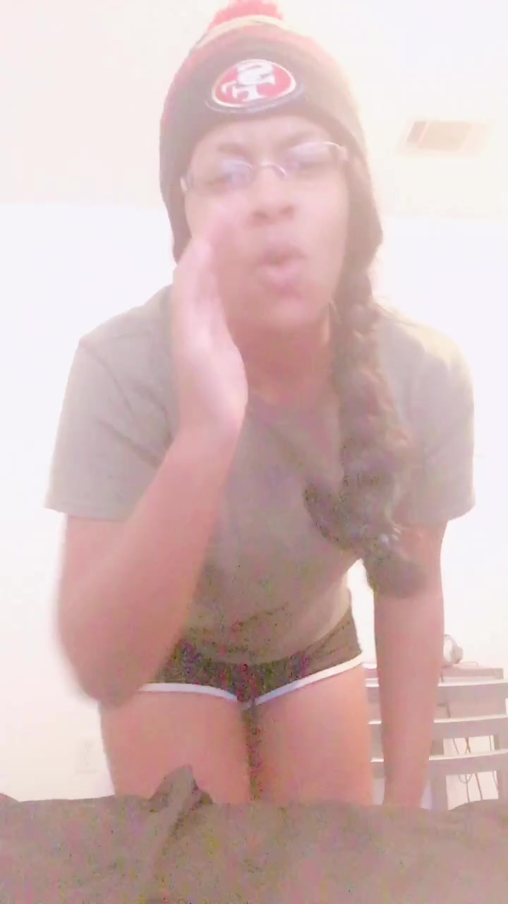 @Monèt🥰🤤