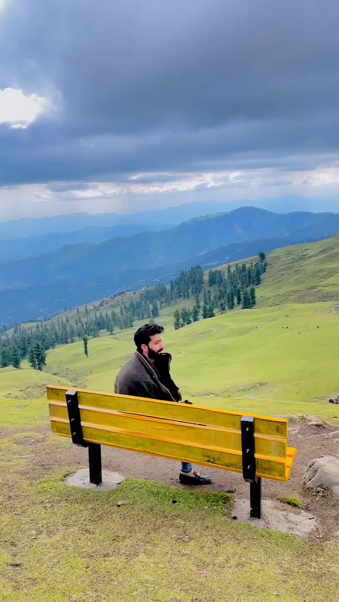 @Aamir Kashmiri 🍁