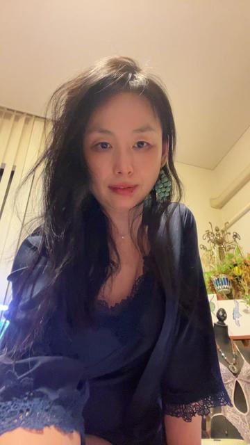 @crazy ERINA 謎の女