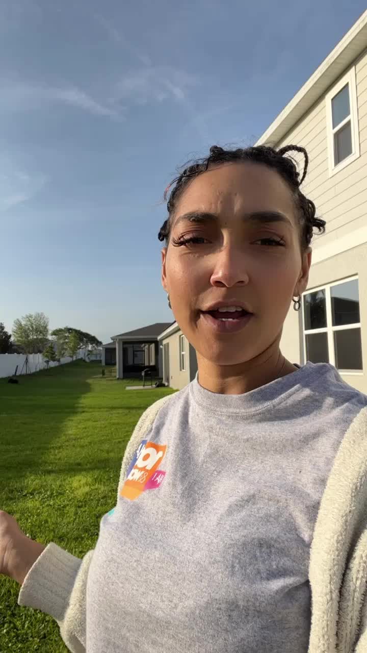 @Ashleyannel