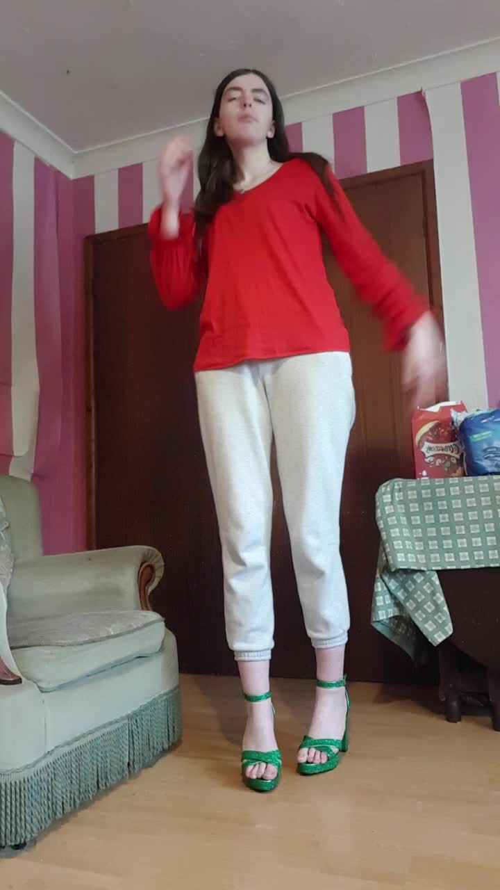 @Lily Haining